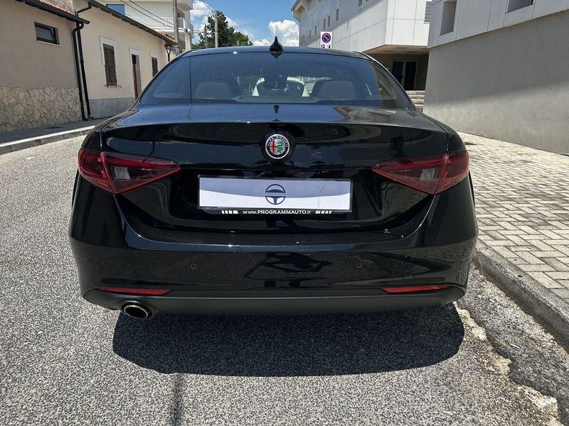 Alfa Romeo Giulia 2.2 Turbo AT8 160CV Business
