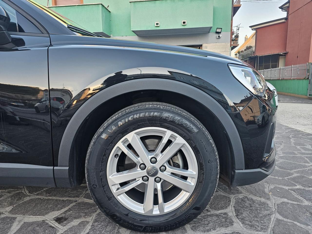 Audi Q3 35 TDI S tronic Business