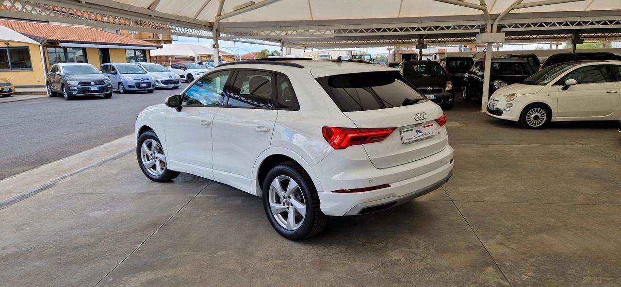 Audi Q3 35 TDI S tronic Sport * Panorama-Virtual-Led *