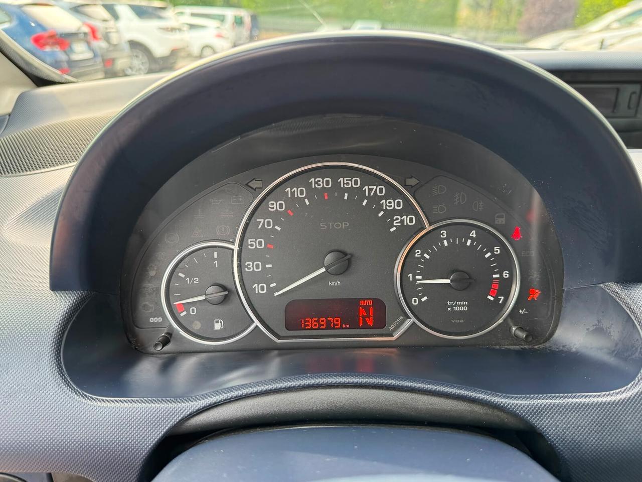 Peugeot 1007 1.6 Trendy 2Tronic