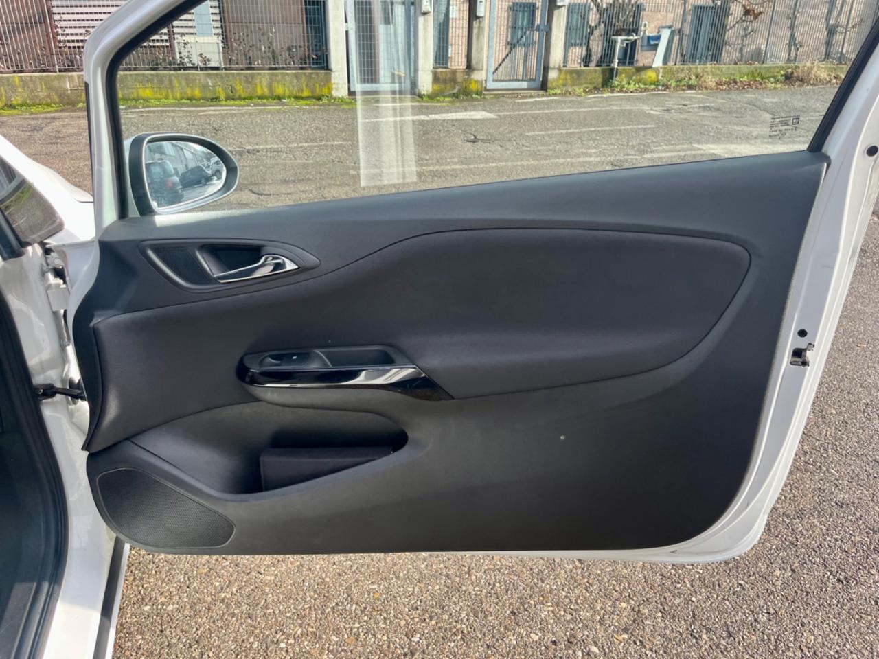 Opel Corsa 1.4GPL 122.000km 2017 per neopatentati