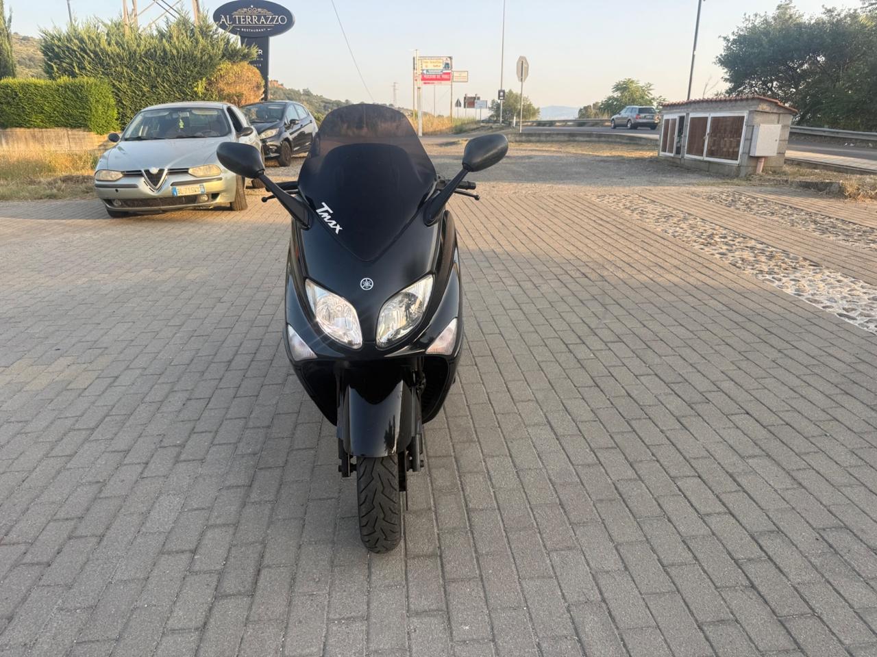 Yamaha TMAX carburatori