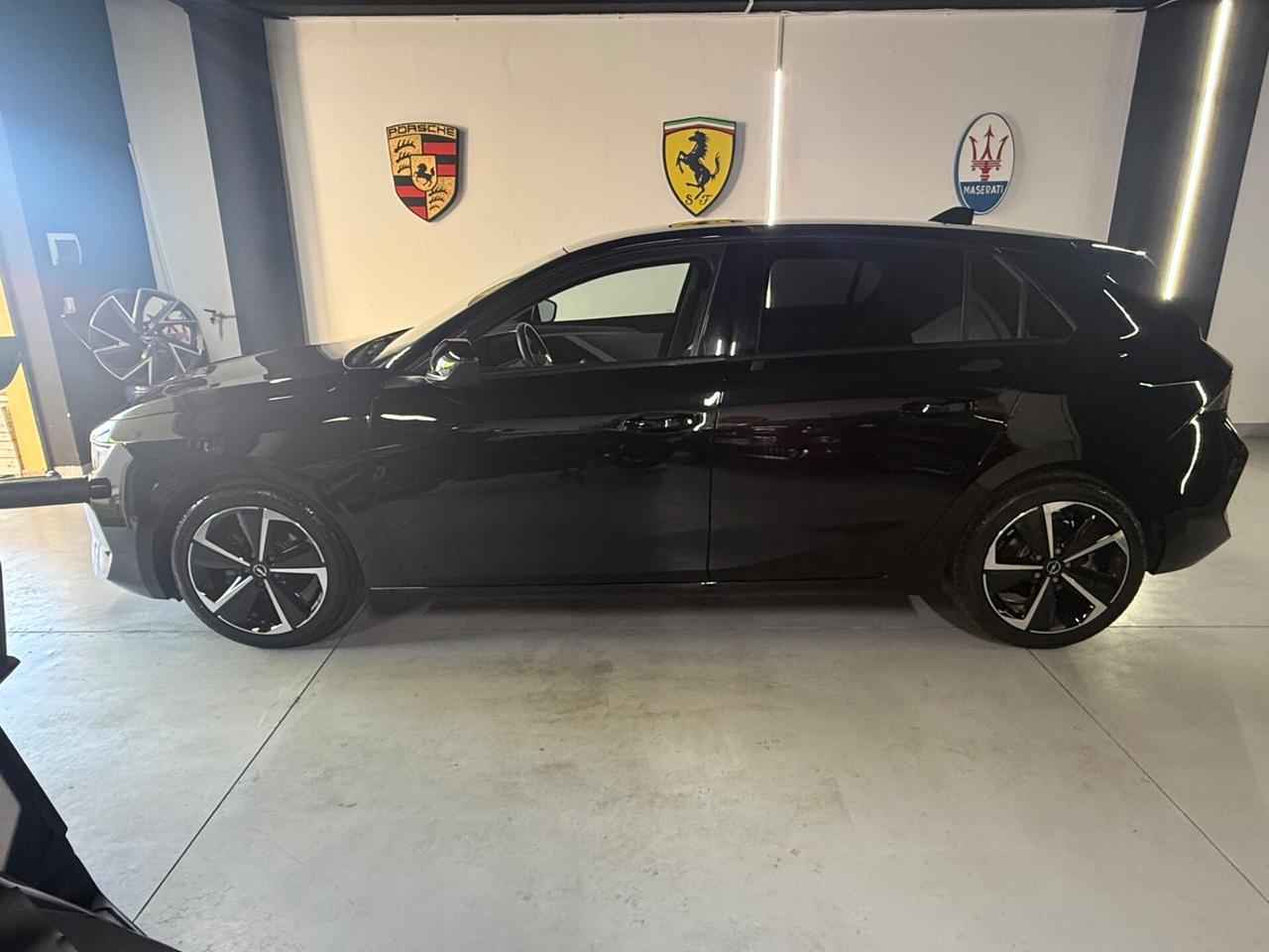 Opel Astra 1.2 Turbo 130 CV Edition