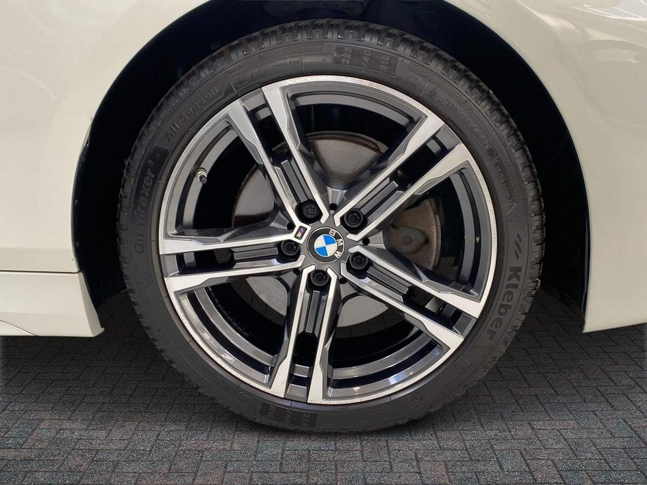 BMW Serie 1 F40 - 118i Msport 140cv auto