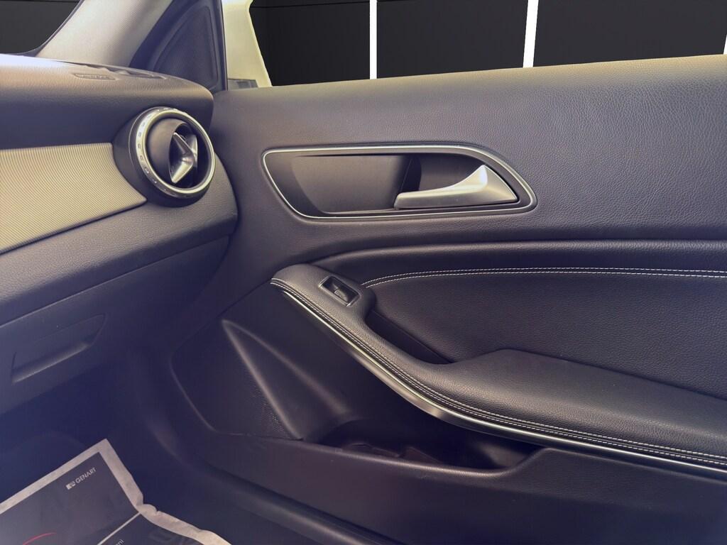 Mercedes GLA 180 d (cdi) Sport auto