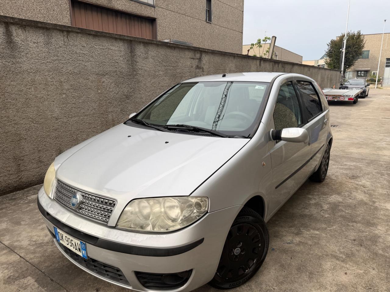 Fiat punto 1.2 benzina 44kw euro4 neopatentati