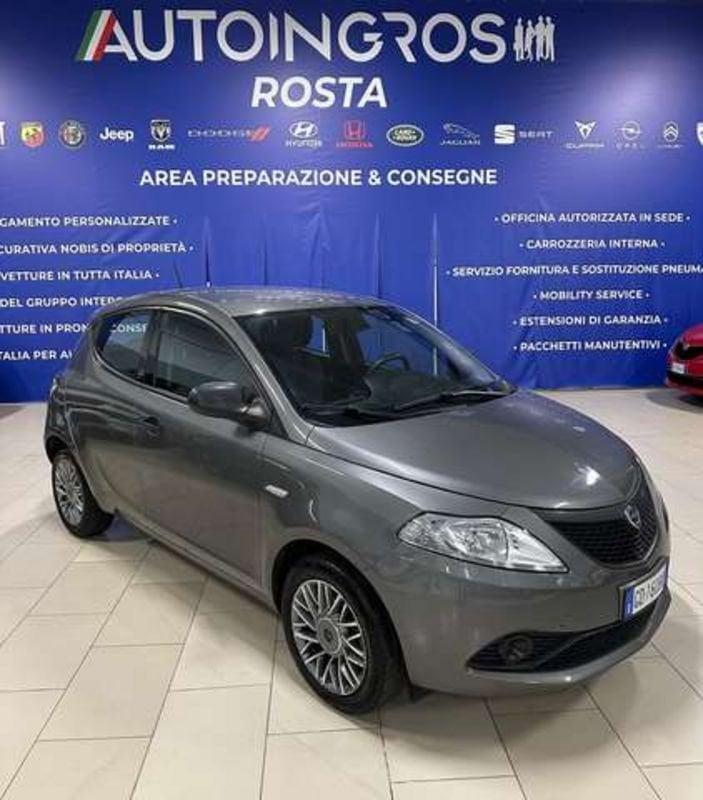 Lancia Ypsilon 1.0 firefly hybrid Silver s&s 70CV USATO GARANTITO