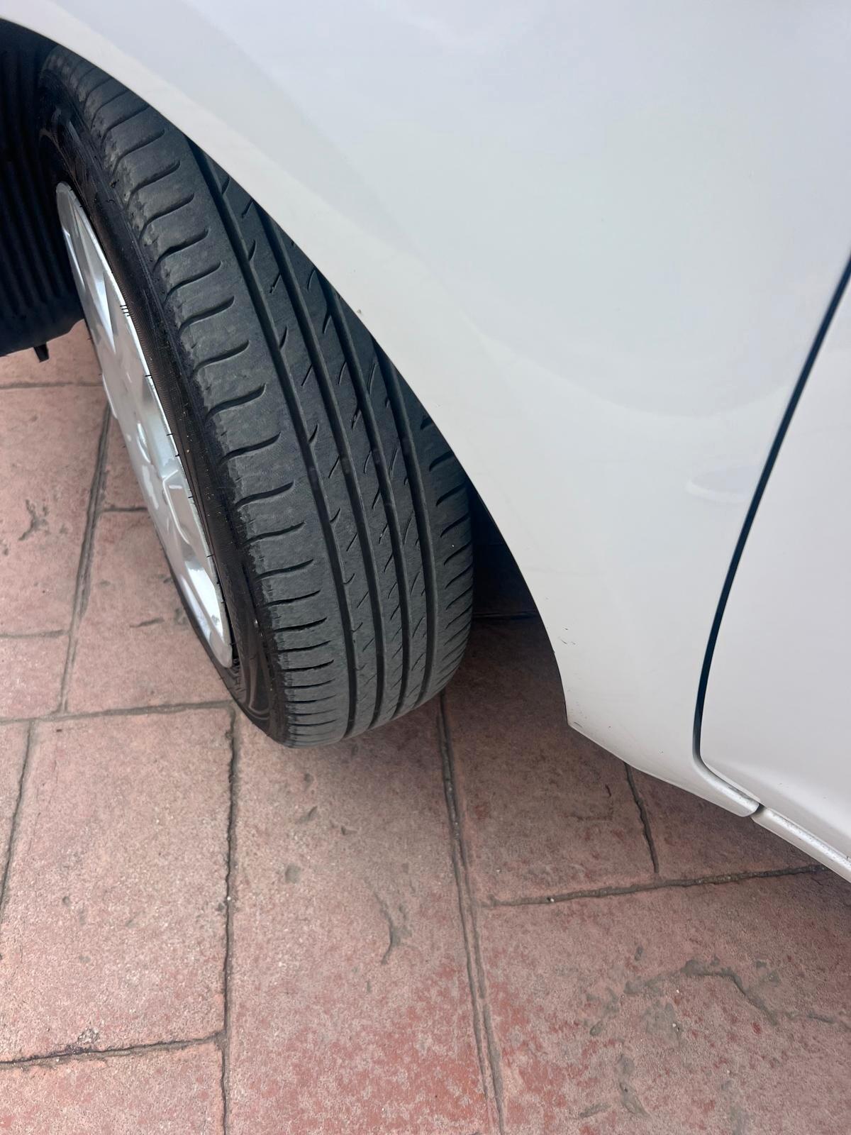 Hyundai i20 1.2 5p. Econext Sound Edition