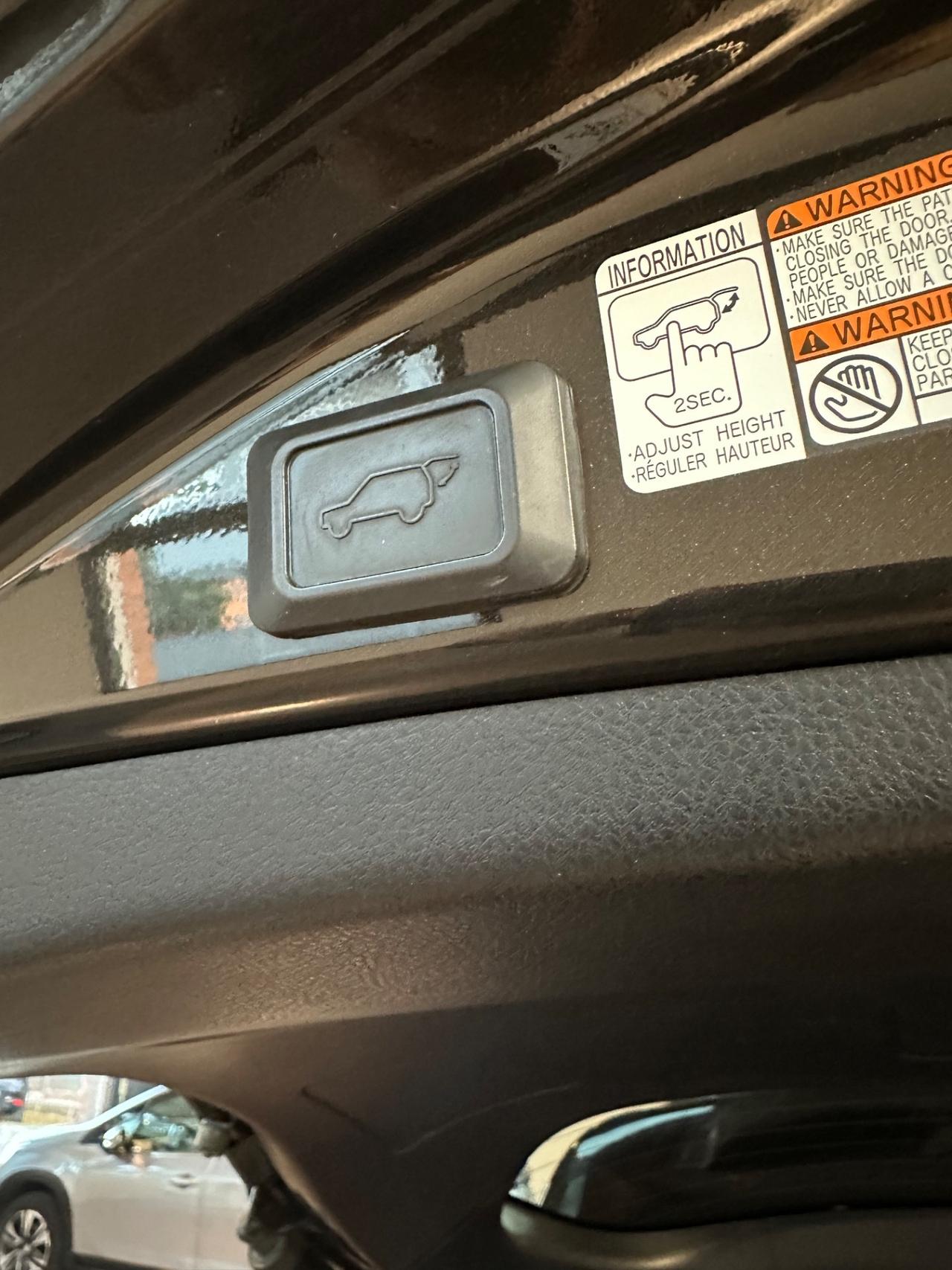 Toyota RAV 4 RAV4 2.0 D-4D 4WD Lounge White Ed.