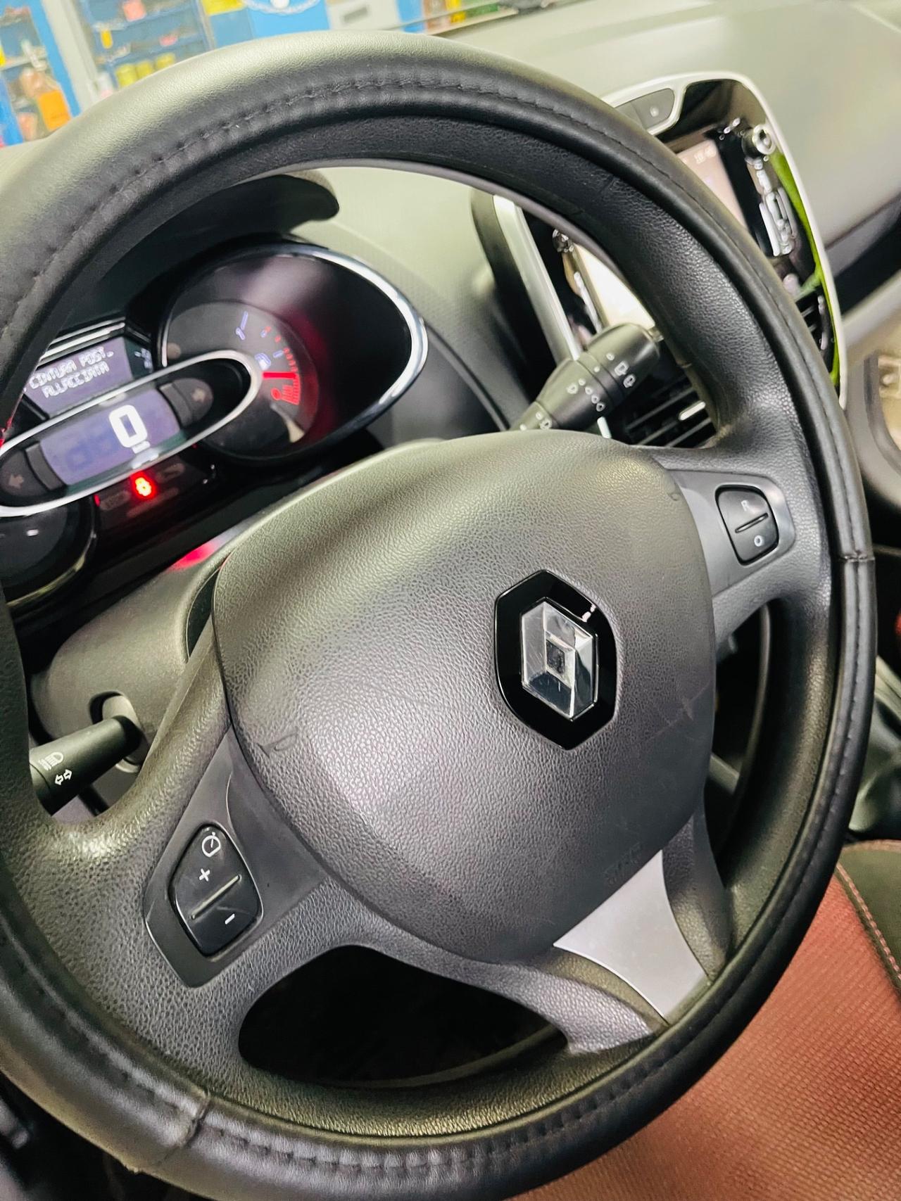 Renault Clio 1.2 75CV 5 porte Van