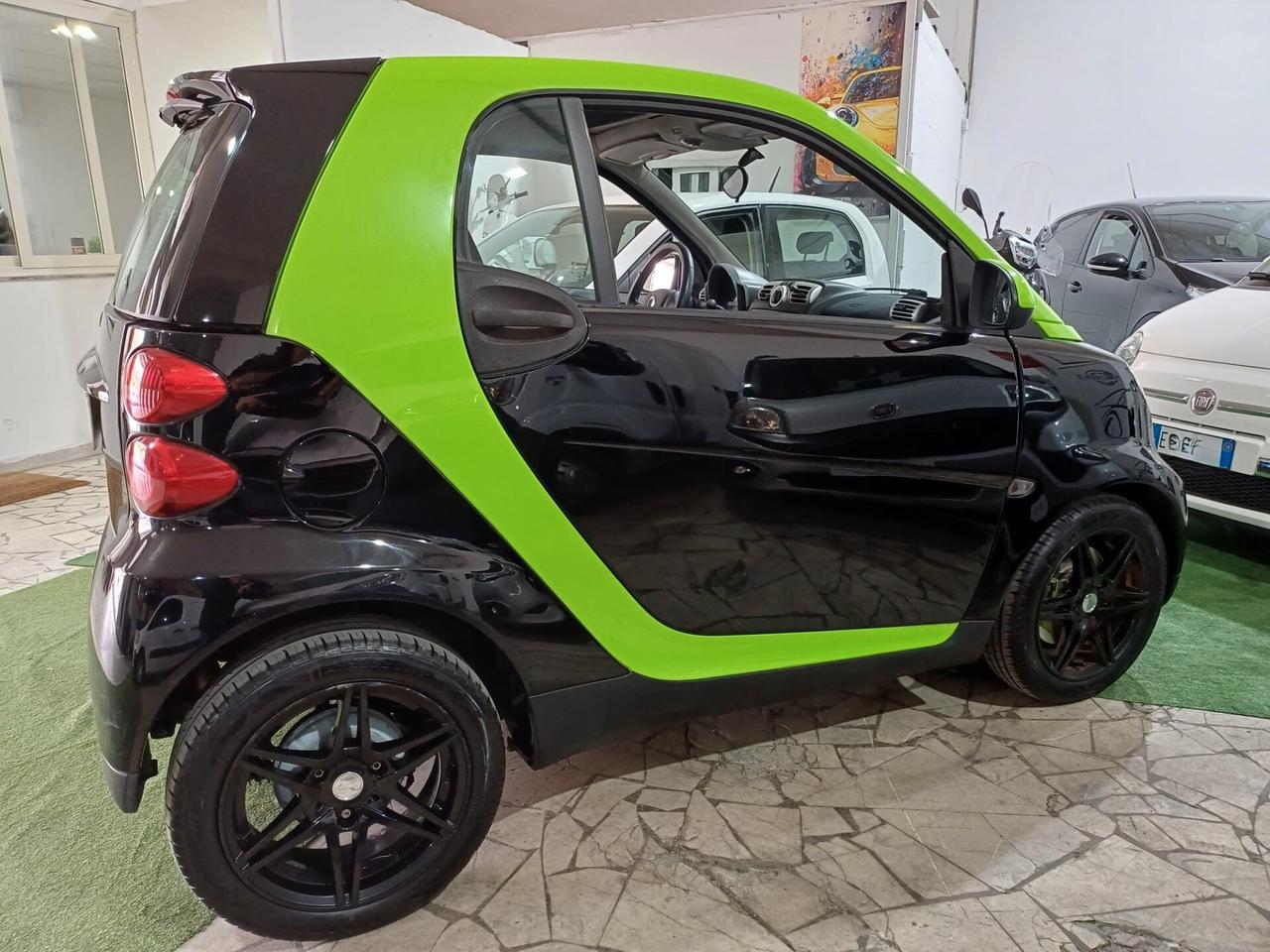 Smart ForTwo Benzina Passion ESCLUSIVA - 2011