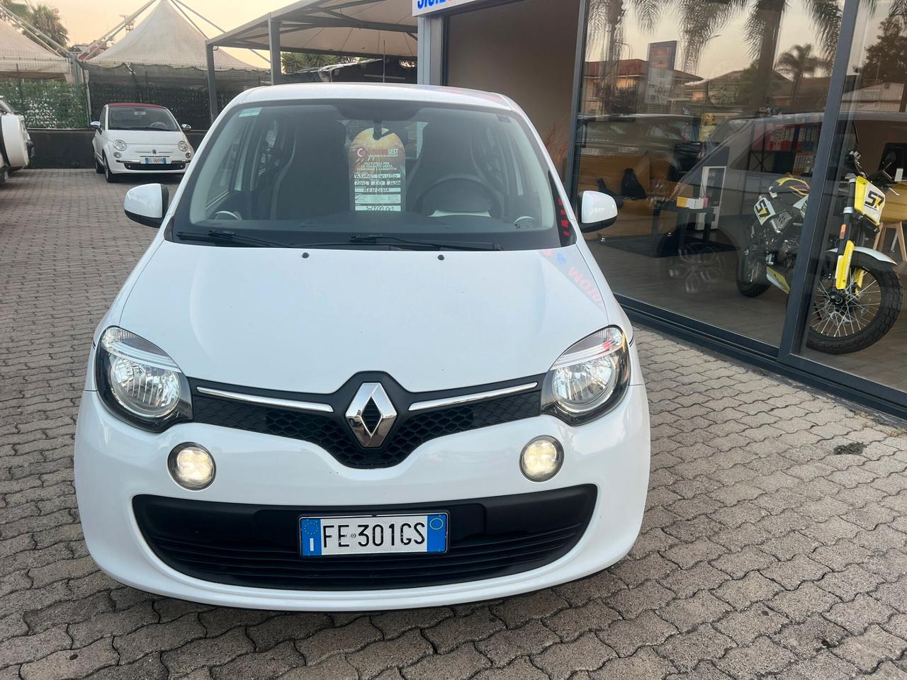 Renault Twingo SCe Lovely