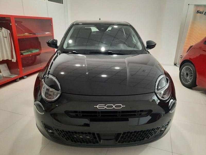 FIAT 600 Hybrid 110 CV DCT MHEV