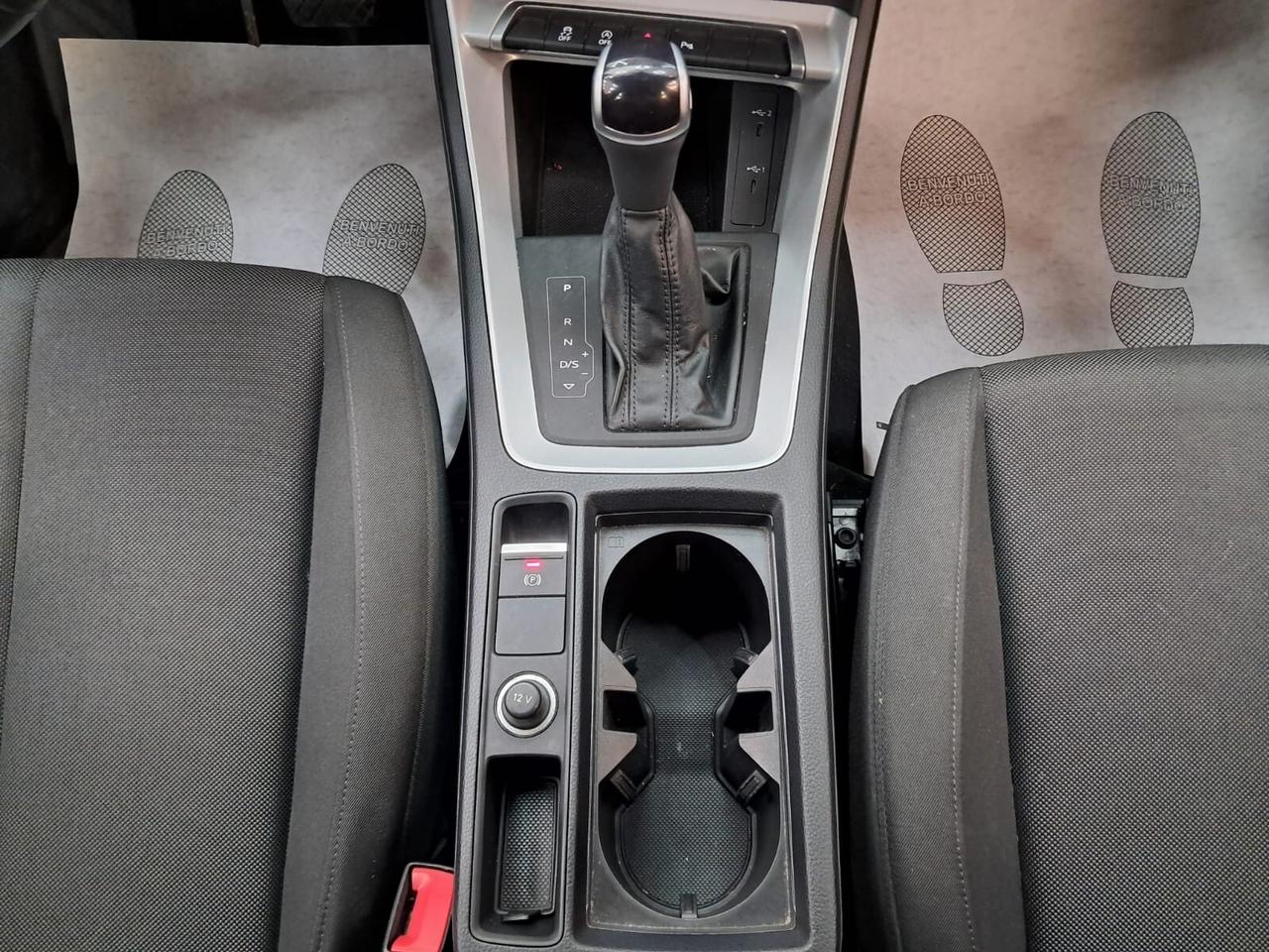 AUDI Q3 II 2023 35 2.0 tdi s-tronic IVA ESPOSTA