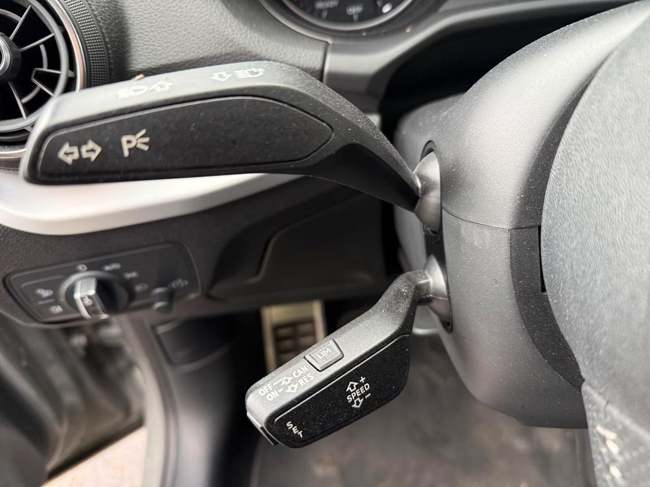 Audi Q2 35 TFSI S line Edition