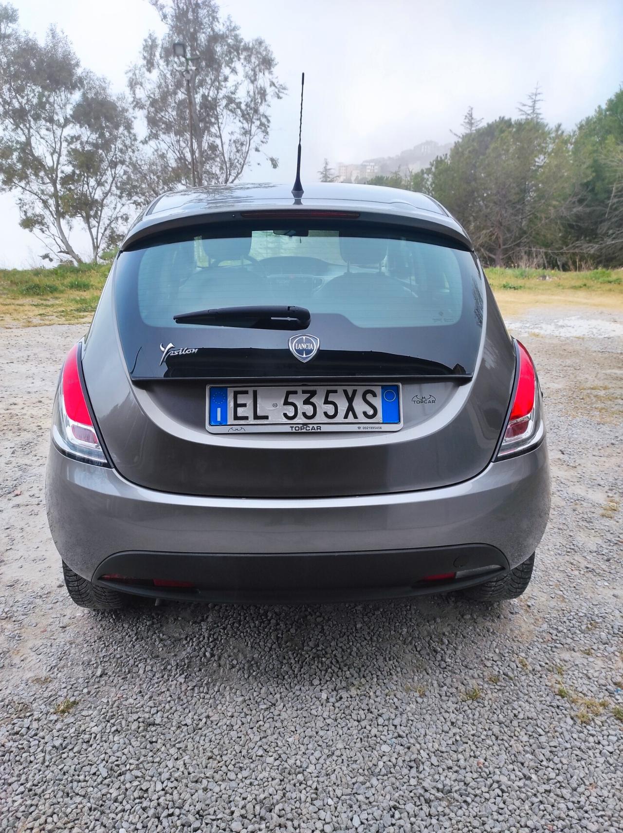 Lancia Ypsilon 1.2 69 CV 5 porte S&S Gold