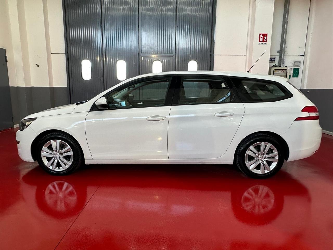 Peugeot 308 BlueHDi 120 S&S EAT6 SW Allure