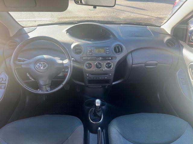 TOYOTA Yaris 1.0i 16V cat 5 porte Sol