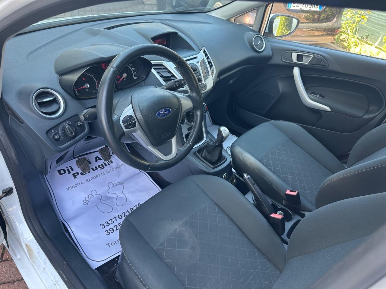 Ford Fiesta 1.4 16V 5p. Bz.- GPL Titanium Bs.