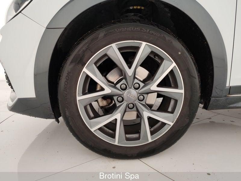 Audi A1 A1 citycarver 30 TFSI S tronic