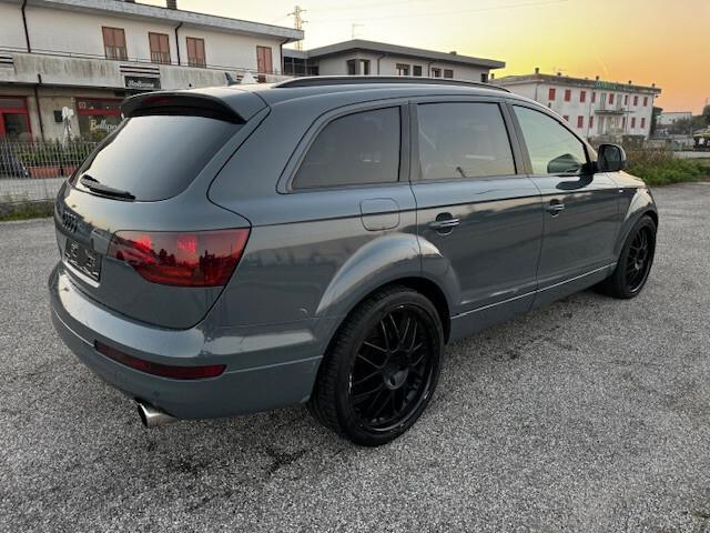Audi Q7 3.0 V6 TDI 233CV quattro tiptronic