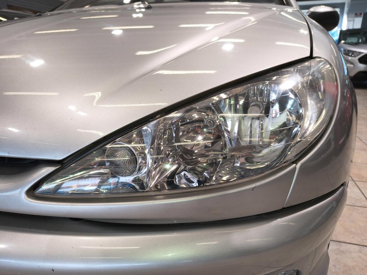 Peugeot 206 1.6 16V CC