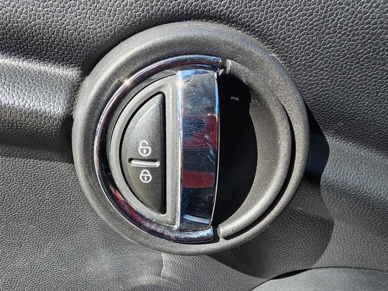 Mini 1.2 One 75 CV