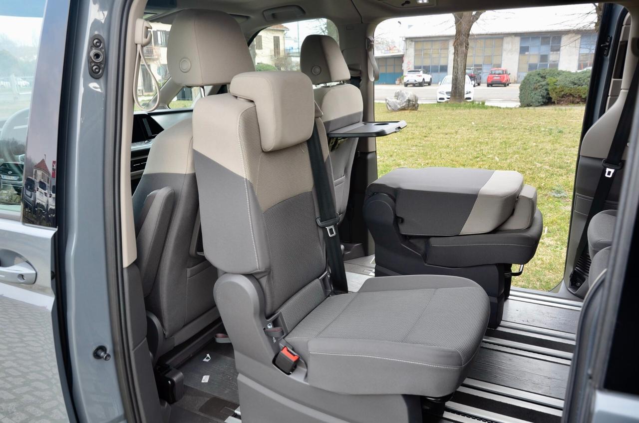 VOLKSWAGEN MULTIVAN T7 1.4 PHEV 150cv DSG, UNICOPROPRIETARIO, SERVICE VW, EURO 6E, IVA ESPOSTA, FARI FULL LED, PERMUTE