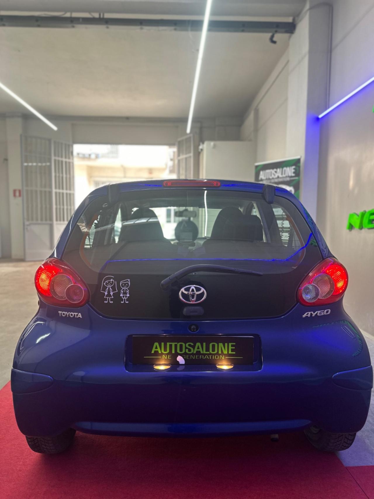 Toyota Aygo 1.0 12V VVT-i 5 porte Griffe