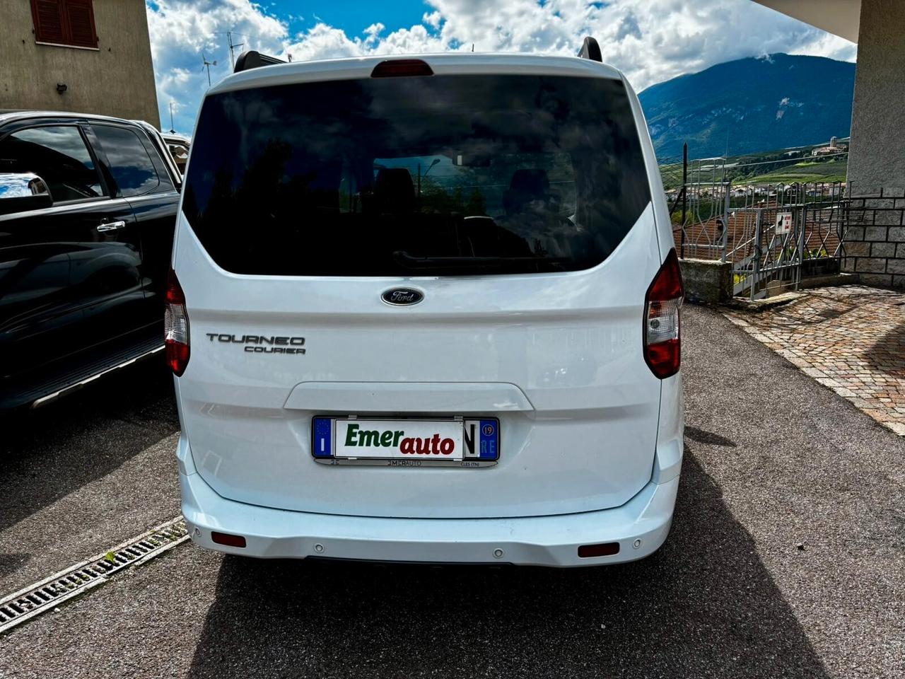 Ford Tourneo Courier 1.0 EcoBoost 100 CV Sport