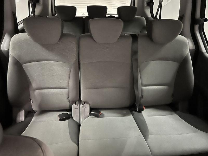 Hyundai H-1 H-1 2.5 CRDi VGT Wagon 8 p.ti Comfort