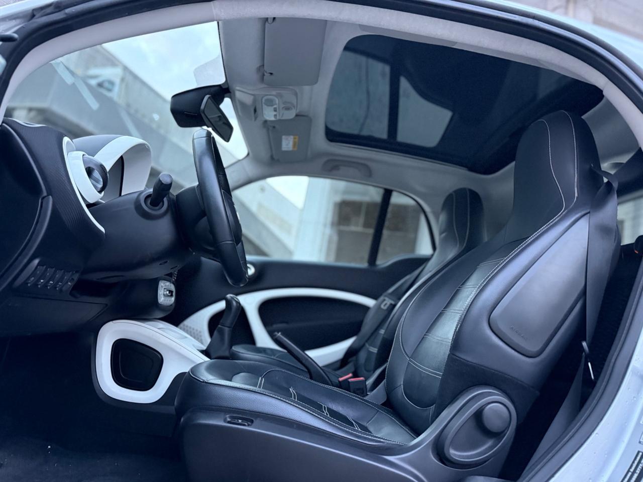 Smart ForTwo 70 1.0 prime con soli 40.000 km