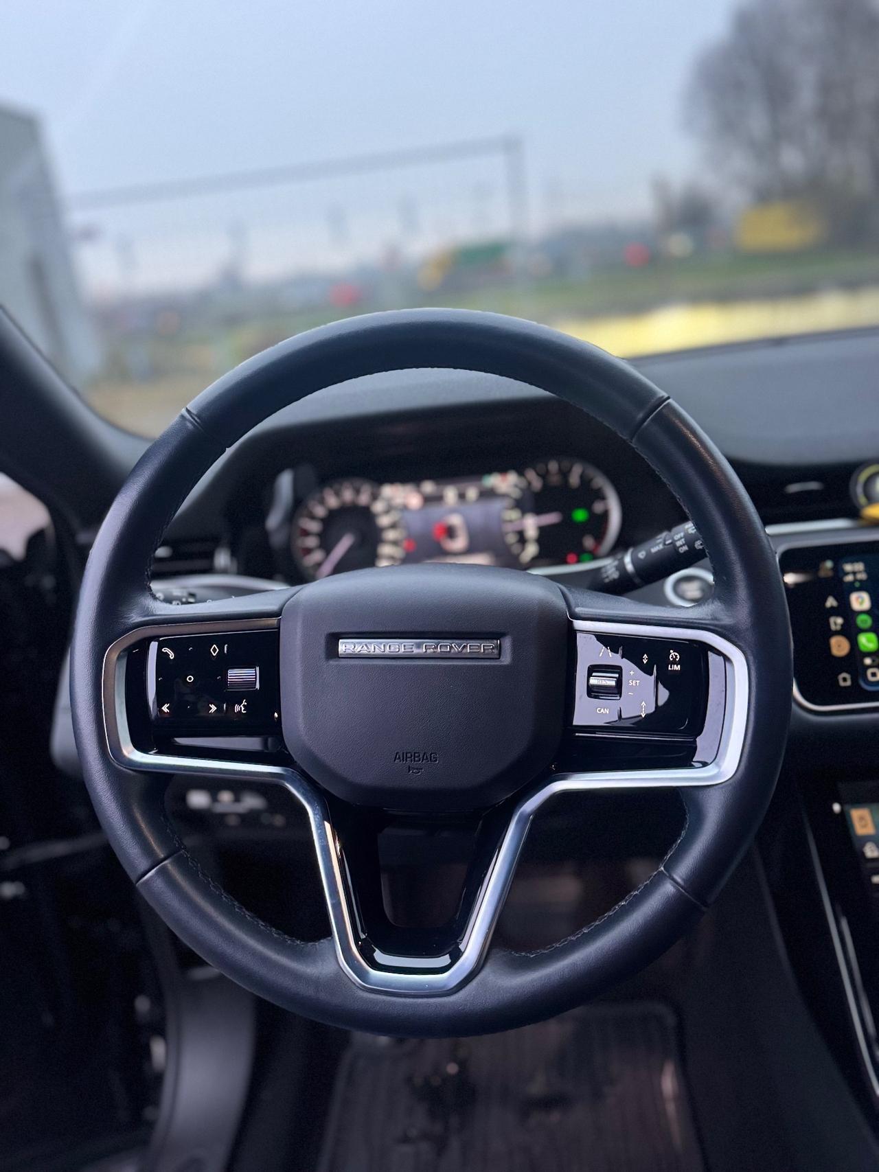 RANGE ROVER EVOQUE AUTOCARRO N1 5 POSTI TOTAL BLACK 2022