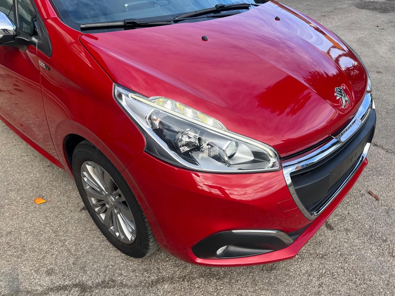 Peugeot 208 PureTech 82 5 porte Style-Km 85500-