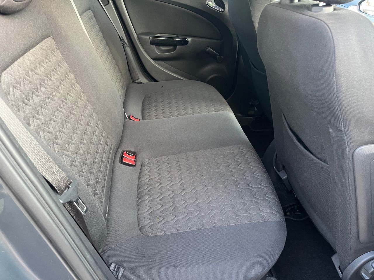 Opel corsa/1.2GPL/86CV/neopatentato/1.2GPL/Euro5B/5Porte e 5Posti/unico proprietario