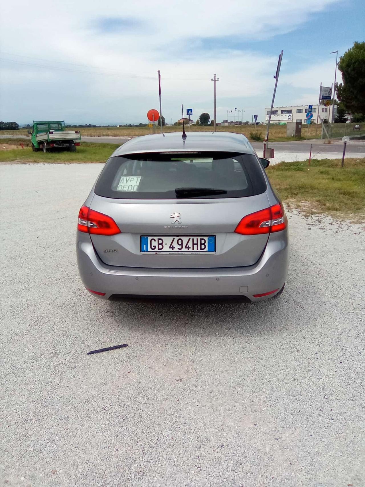 Peugeot 308 BlueHDi 100 S&S SW Business