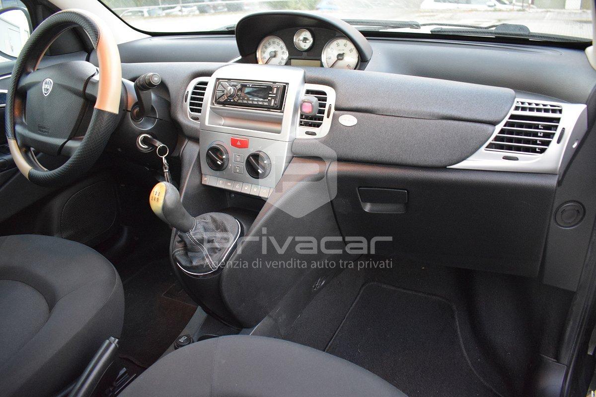 LANCIA Ypsilon 1.3 MJT 75 CV Diva