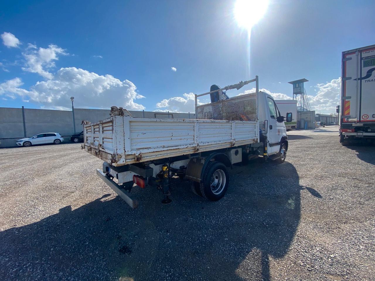 Renault Master 3.0 diesel ribaltabile trilaterale + gru Pm 23.25