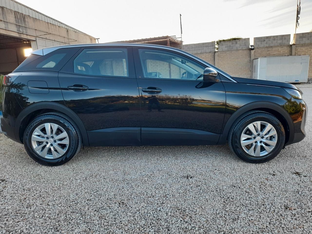 Peugeot 3008 BlueHDi 130 CAMBIO MANUALE ANNO 2022