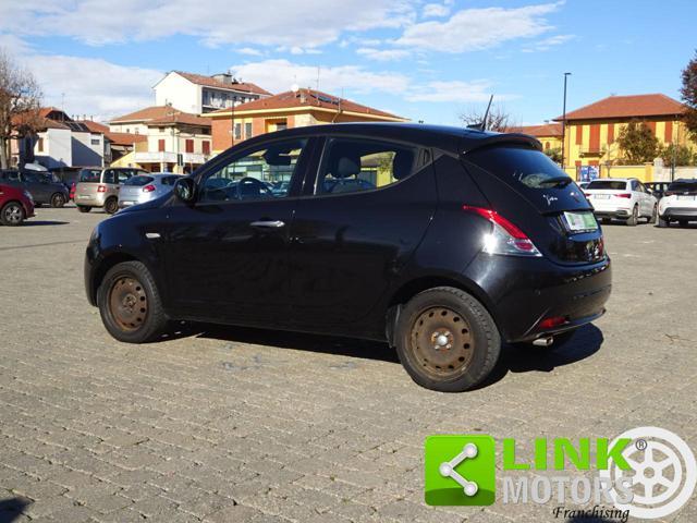 LANCIA Ypsilon 1.0 FireFly 5 porte S&S Hybrid Gold NEOPATENTATI