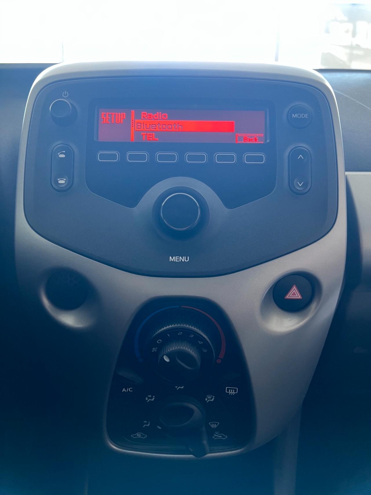 Peugeot 108 5pt 1.0 vti 70cv Access E6 CLIMA/TEL. PERFETTA!!