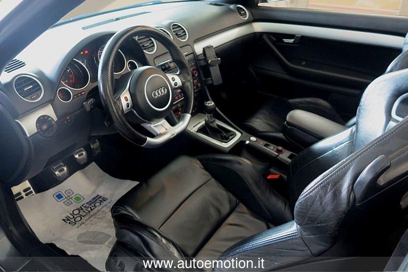 Audi RS4 Cabriolet 4.2 V8 quattro