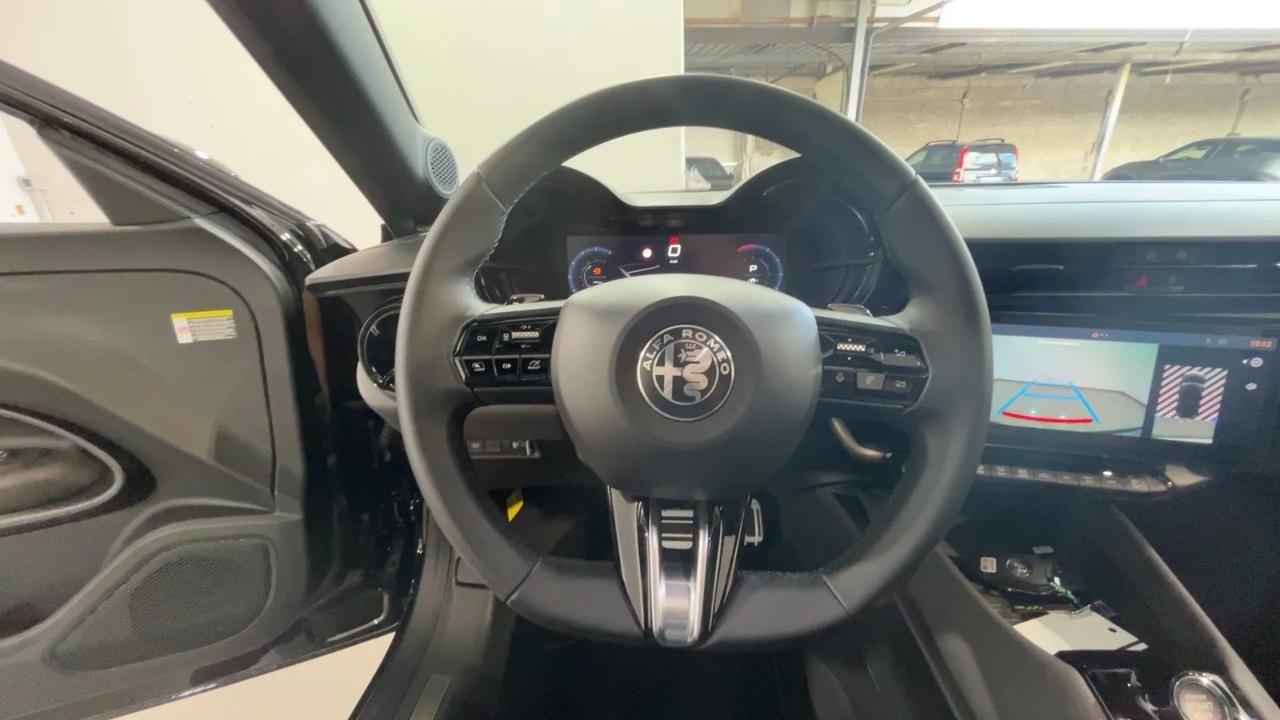 Alfa Romeo Junior 1.2 145CV Hybrid eDCT6 Speciale