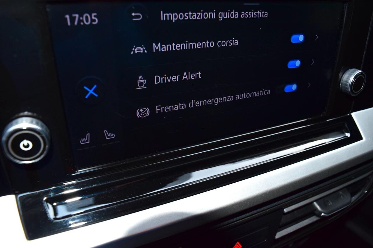 Ford Tourneo Connect 2.0 EcoBlue 122 cv Titanium