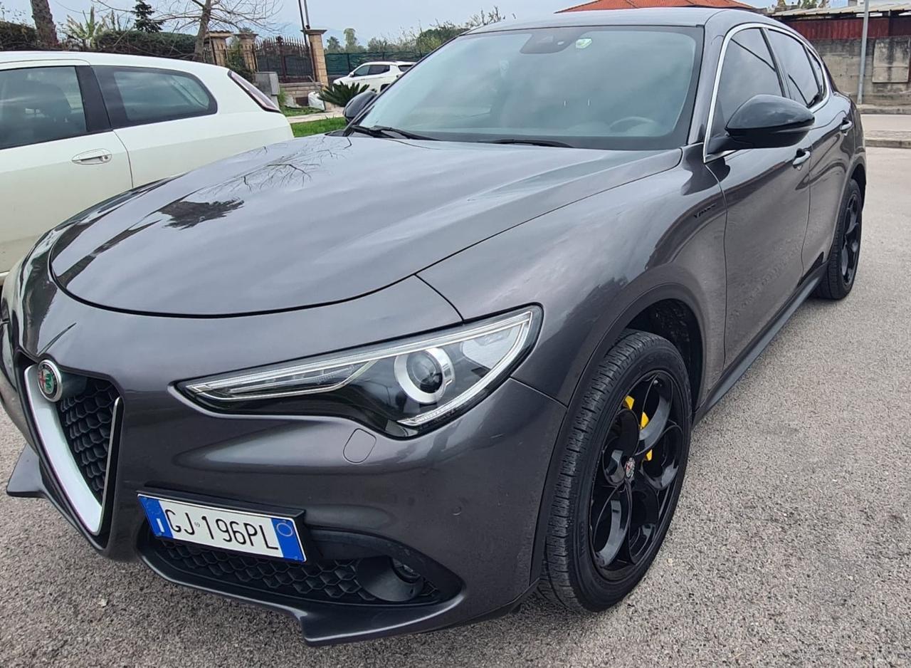 Alfa Romeo Stelvio 2.2 Turbodiesel 210 CV AT8 Q4 Executive
