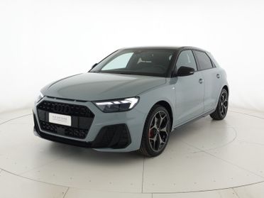 Sportback 40TFSI 207CV S tronic Identity Black