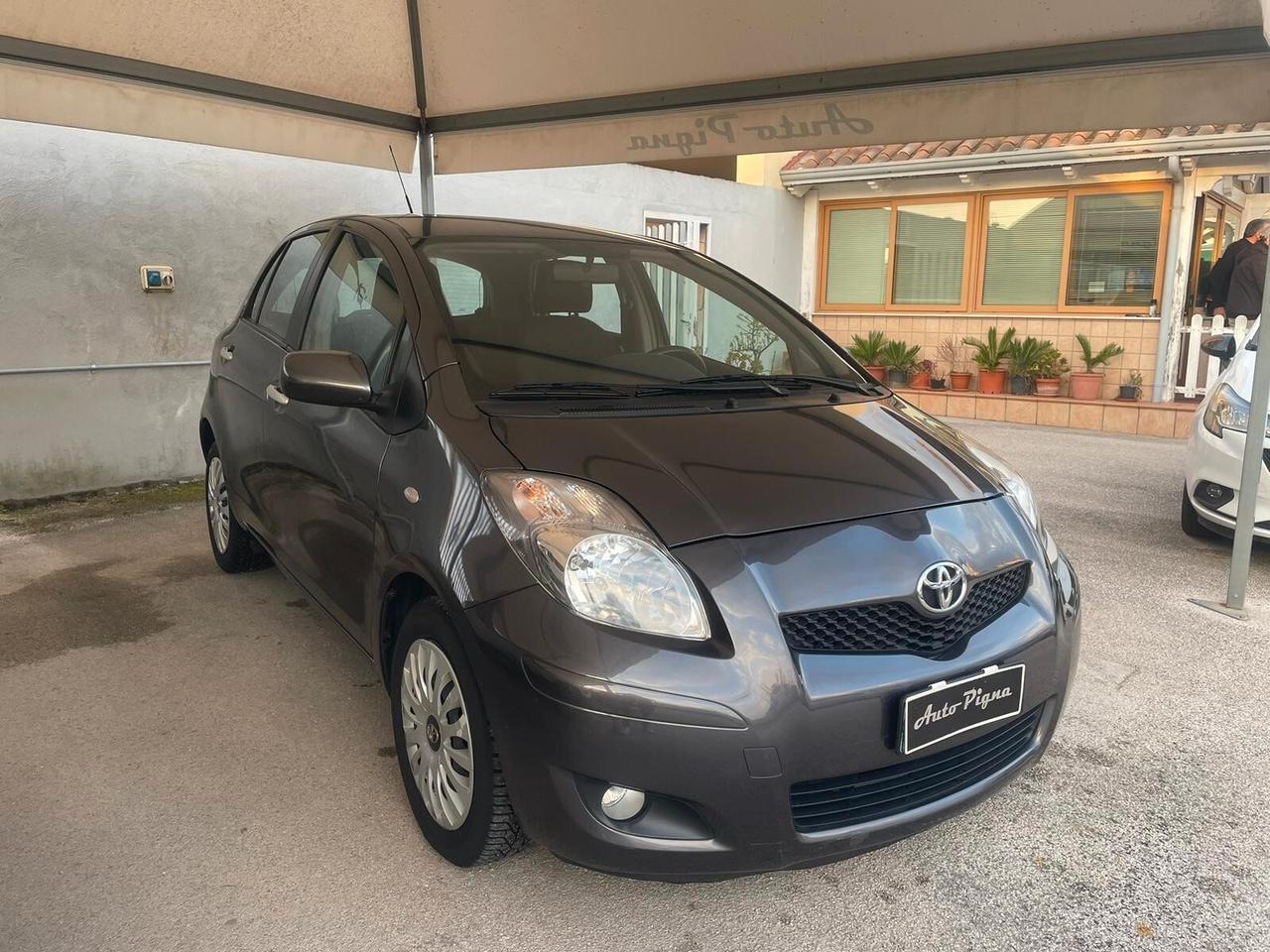 Toyota Yaris 1.3 5 porte Sol