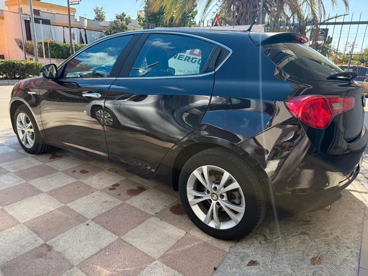 Alfa Romeo Giulietta 1.6 JTDm-2 105 CV Distinctive