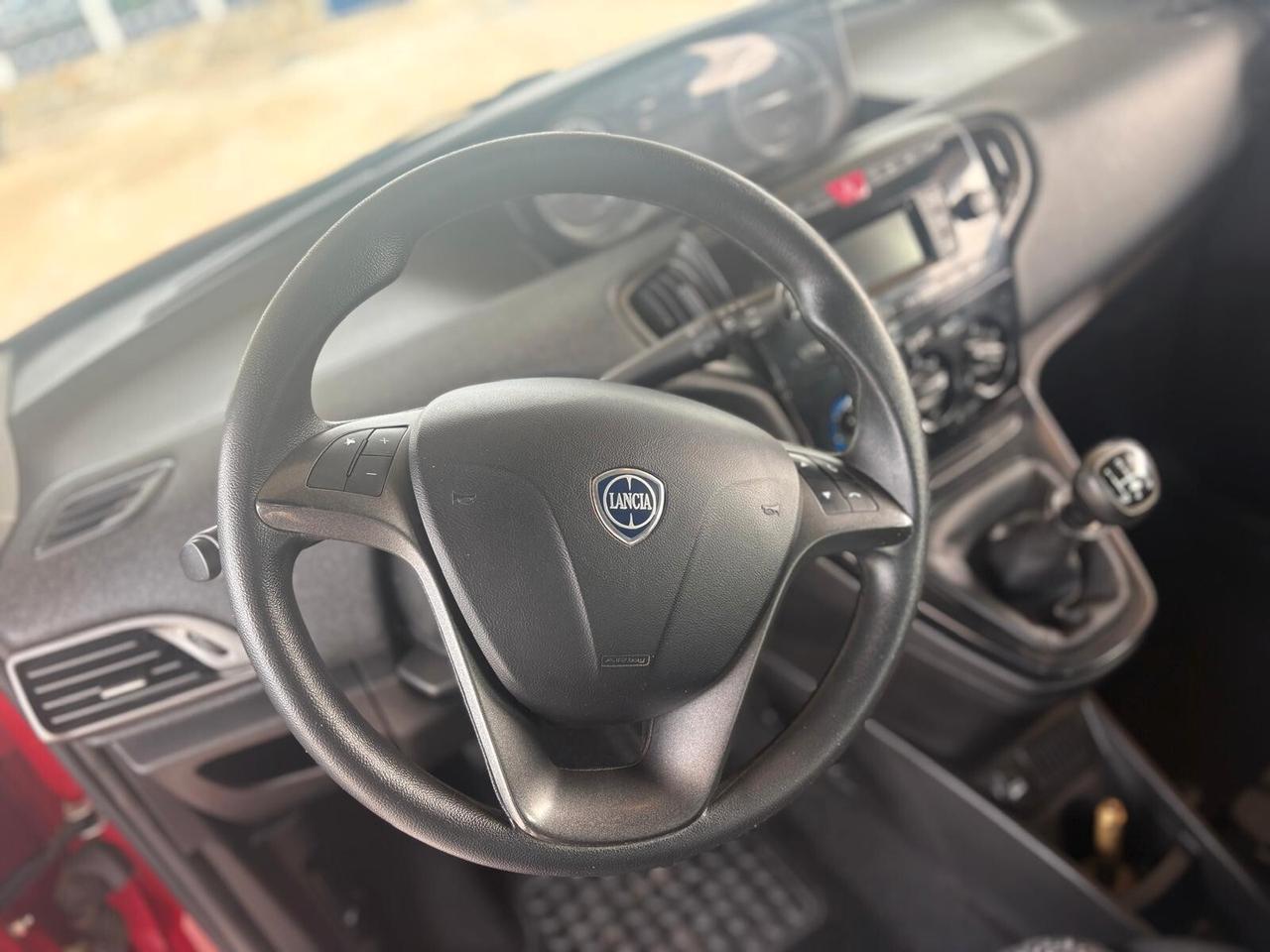 Lancia Ypsilon 1.2 69 CV 5 porte GPL Ecochic Elefantino Blu