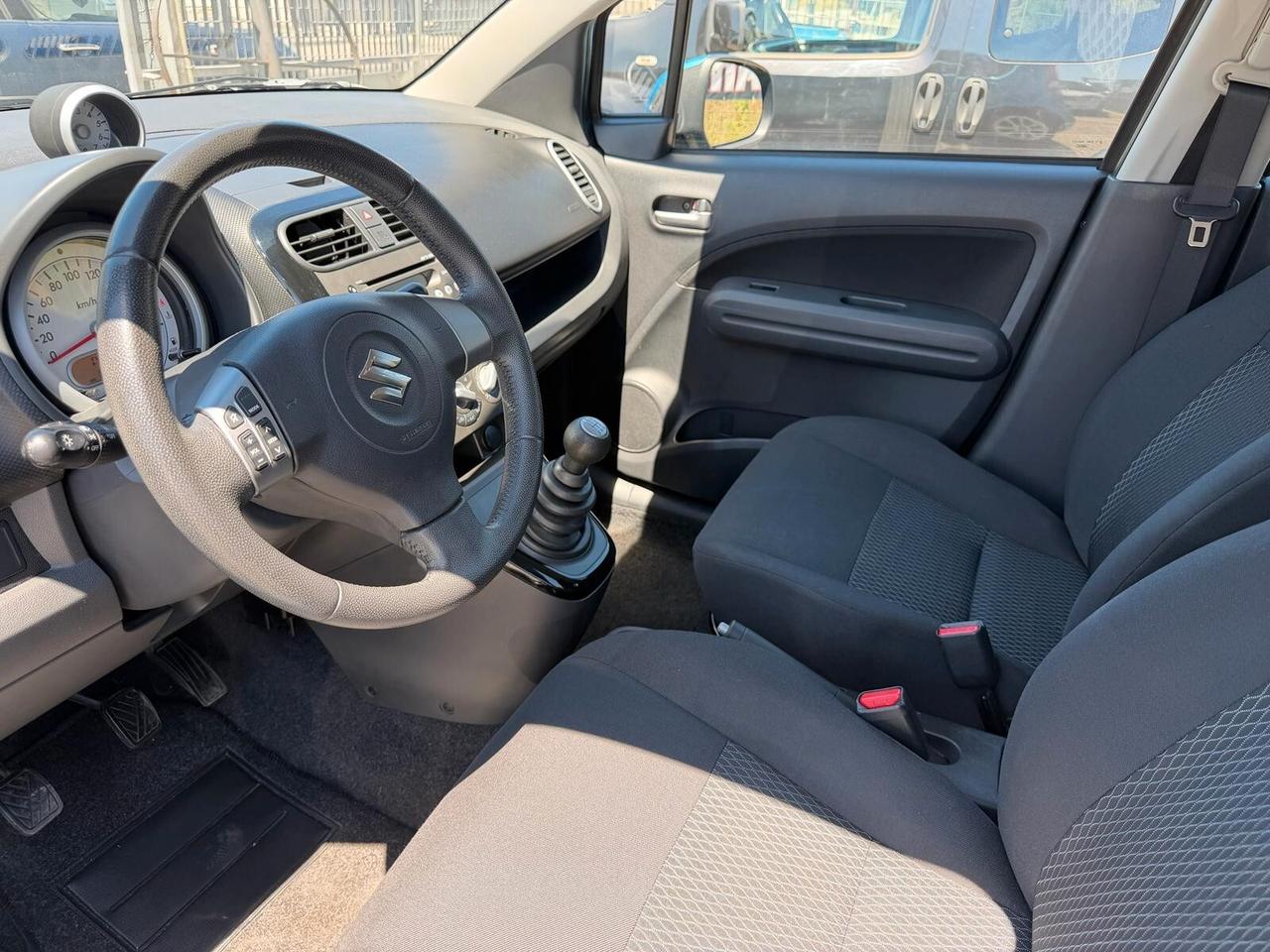 Suzuki Splash 1.0 VVT GL Style-2015